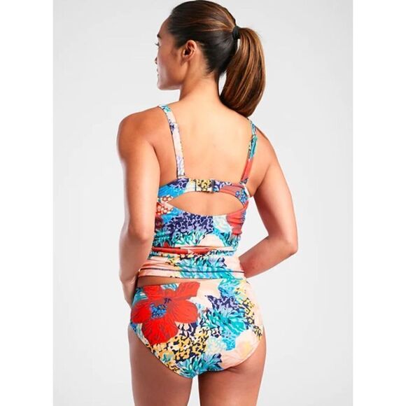 NWOT ATHLETA SQUARE NECK BRA CUP PRINT
TANKINI - Picture 3 of 10